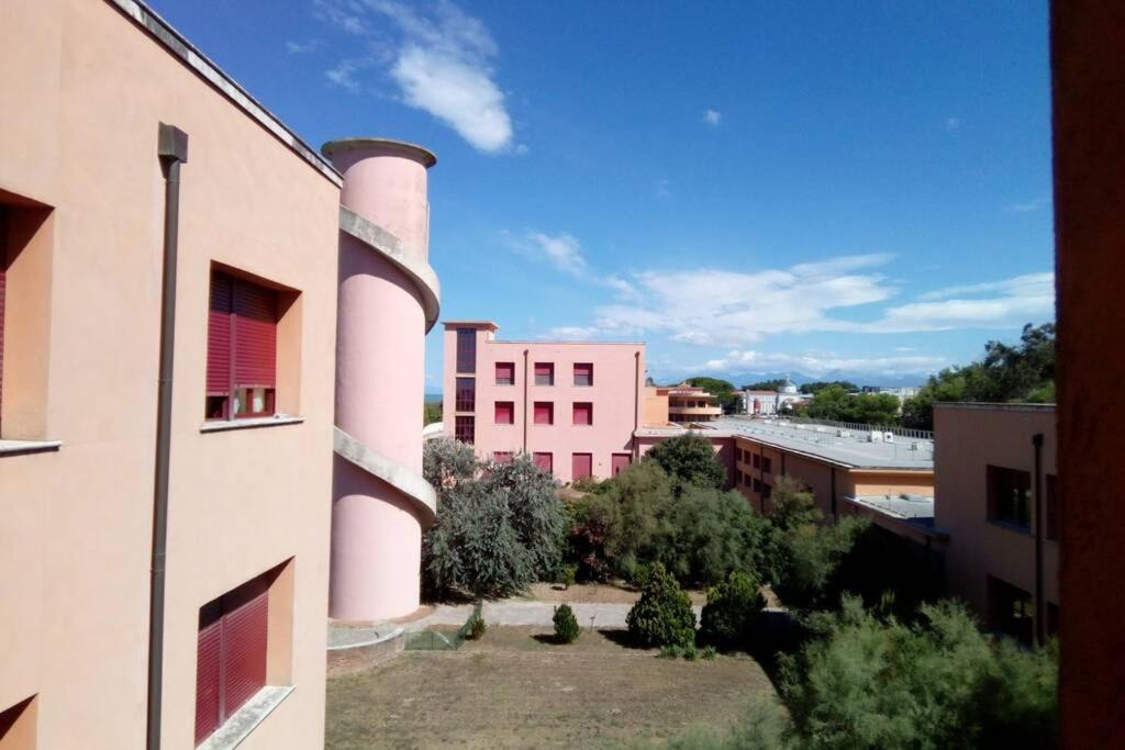 Casa Nel Parco Sulla Spiaggia Pisa Buitenkant foto